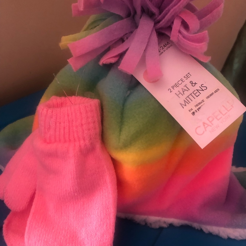 Hat & Mittens Set!